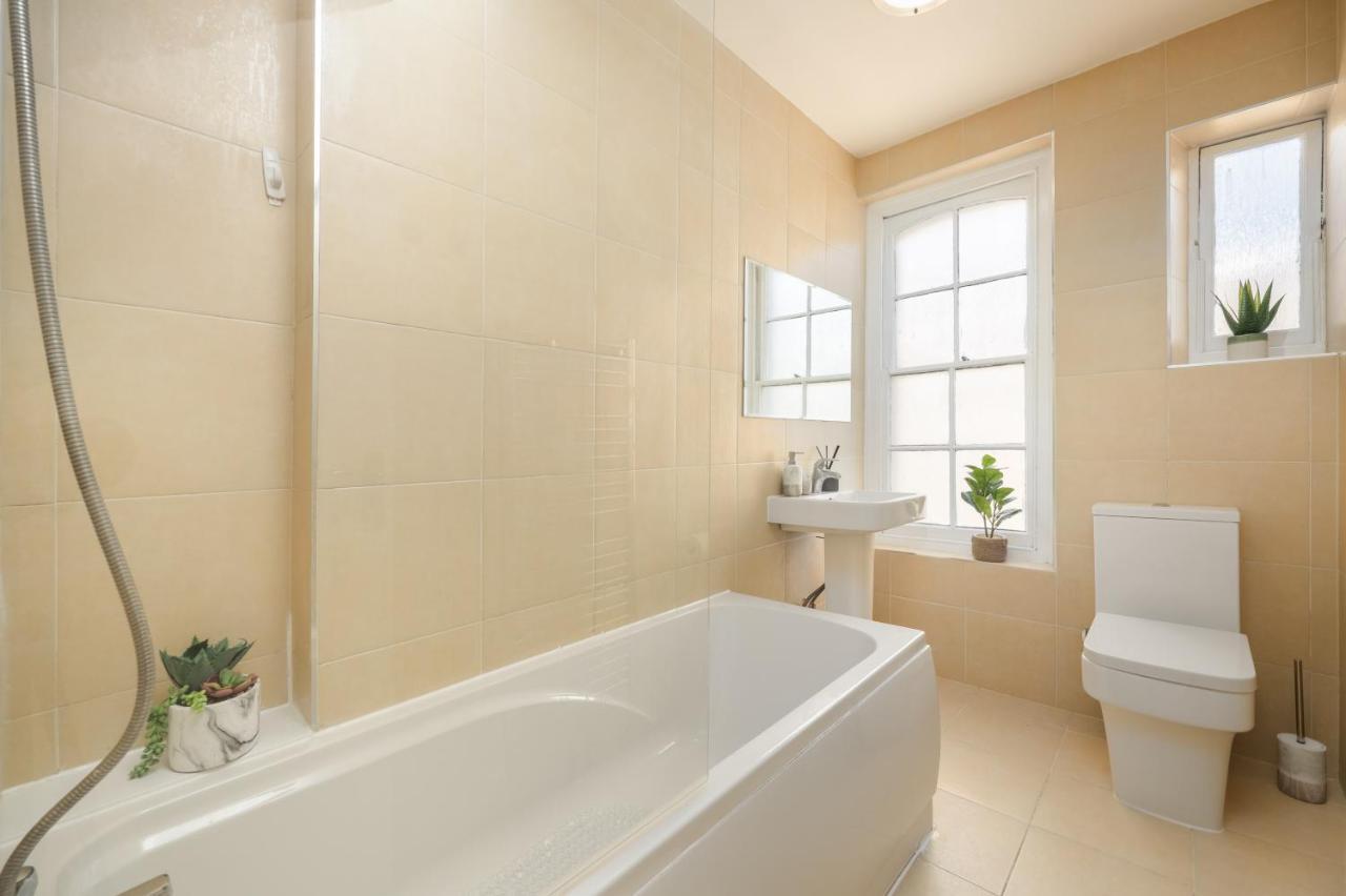 Modern One Bedroom Apartment Next To Old Street Londra Exterior foto